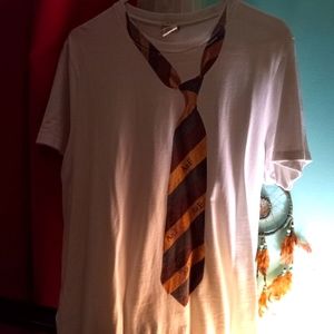Men'sXL, Abercrombie and Fitch, white with tie !